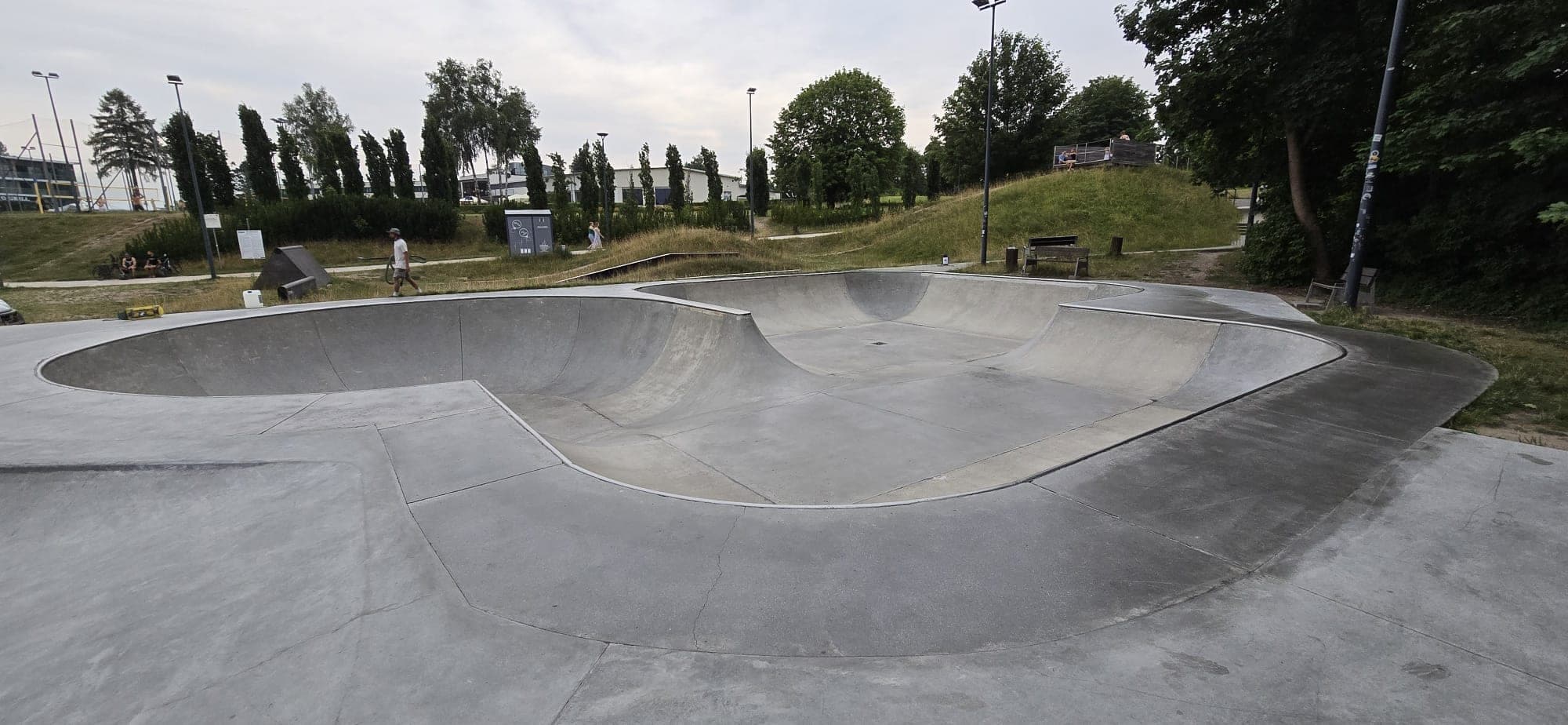 RENOWACJA SKATEPARKU W OLSZTYNIE, POLSKA